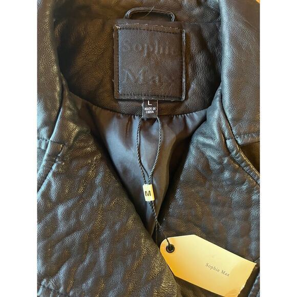 NWT! Sophie Max Women's Black Faux Leather Biker Punk Rock Vest Size Large - Picture 3 of 9